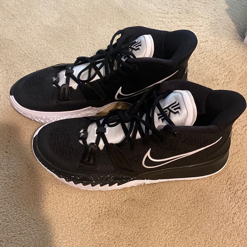 Nike Kyrie Shoes